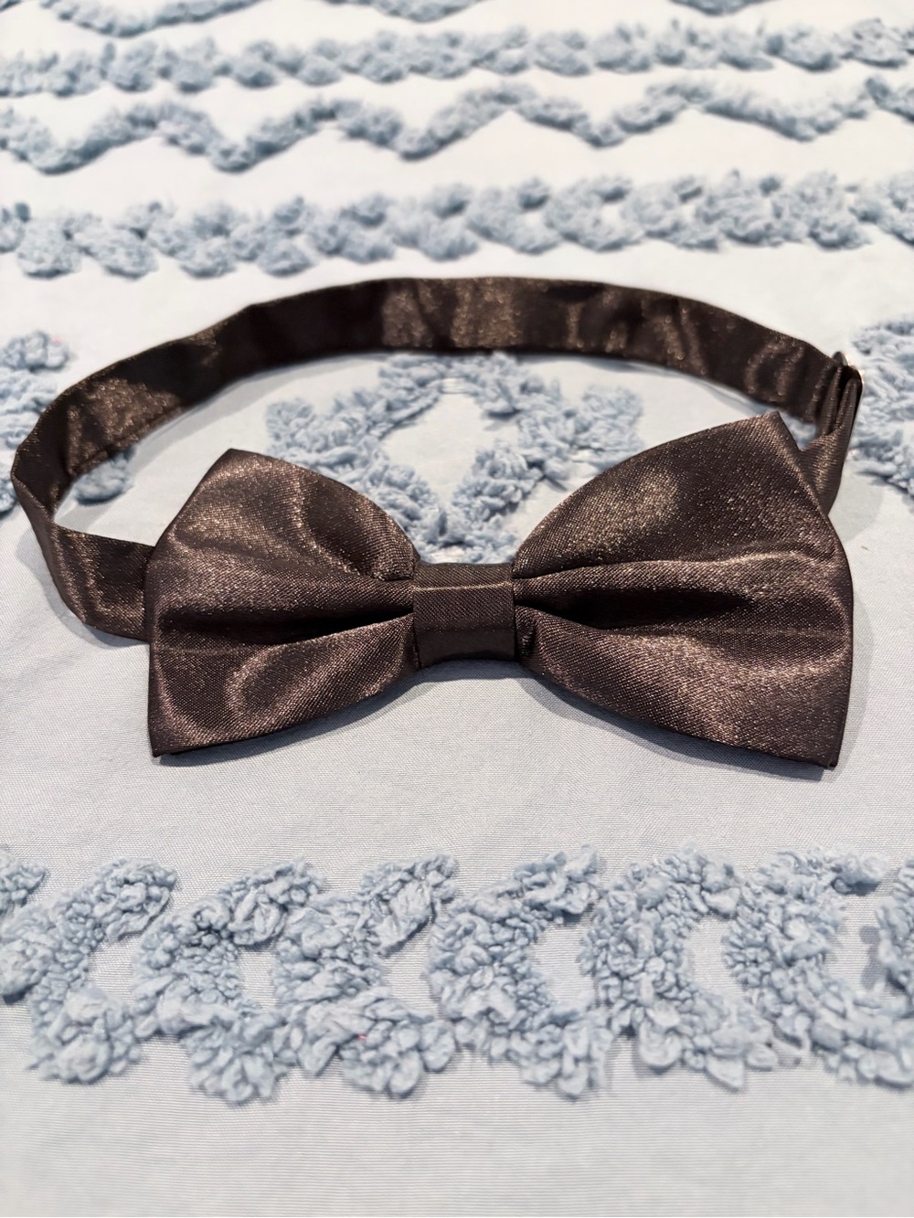 Source Unknown Shiny Black Satin Kids Bow Tie